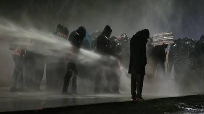 Ankara Barosu: Polis şiddeti en çok Türk bayrağı ve Atatürk posteri taşıyan gençlere yöneldi