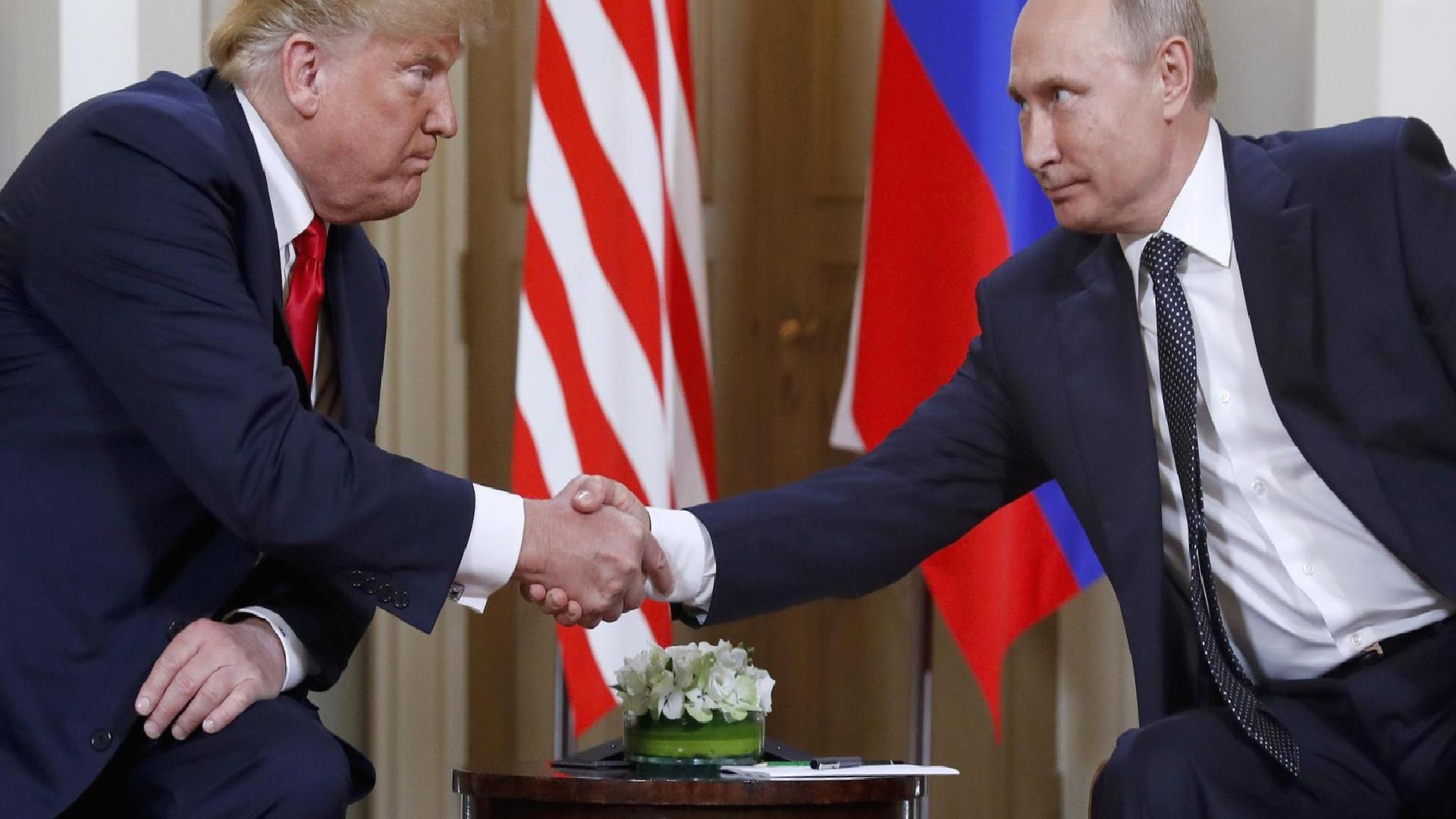 Gazeteci Napolitano, Putin-Trump görüşmesini değerlendirdi: ‘Putin üstün konumda’