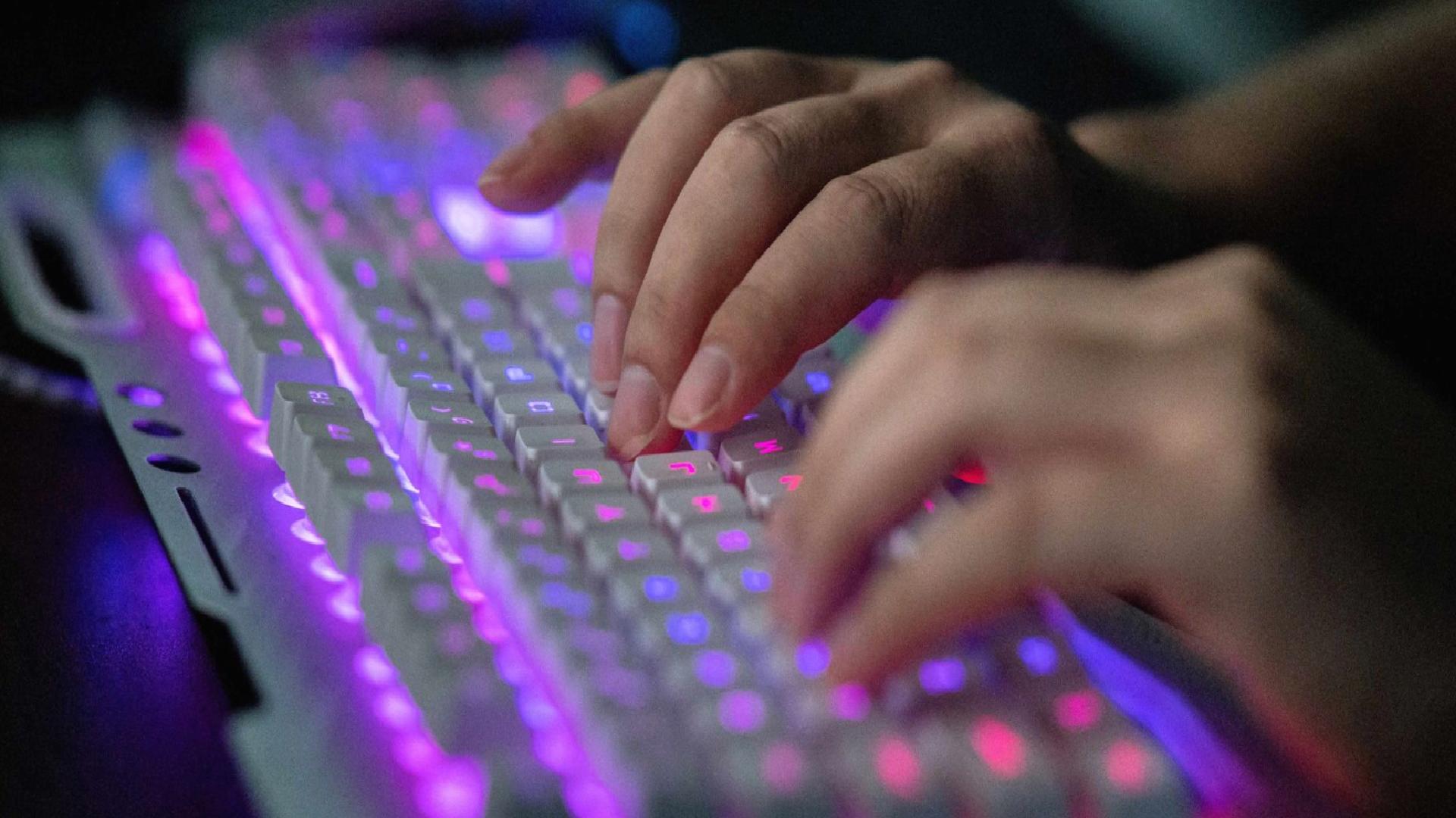 Hackerların hedefi bu kez Hollandalılar oldu: 1.1 milyon Euro fidye istediler