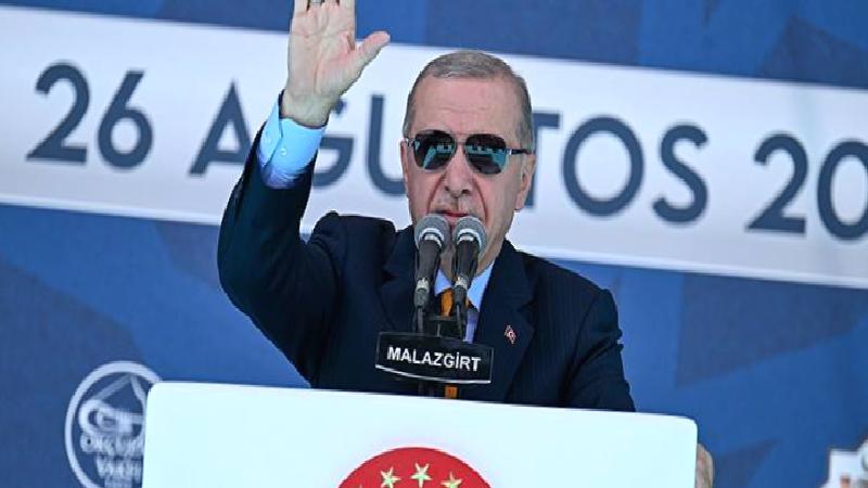 Selvi: Erdoğan işaretini verdi, SDG silah bırakmaya yanaşmazsa, Türkiye’nin desteğiyle, yeni Suriye yönetimi askeri operasyon yapacak