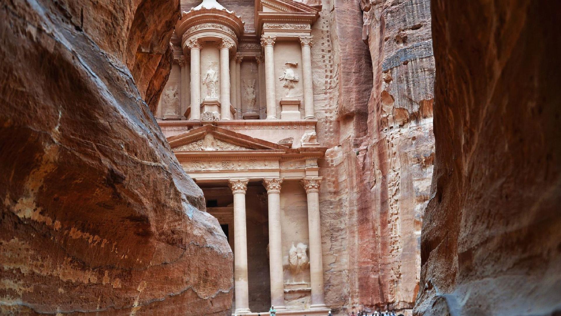 Ürdünlü arkeolog Al-Tarşan: Çalınan tüm eserler iade edilirse İngiliz müzesi boş kalır