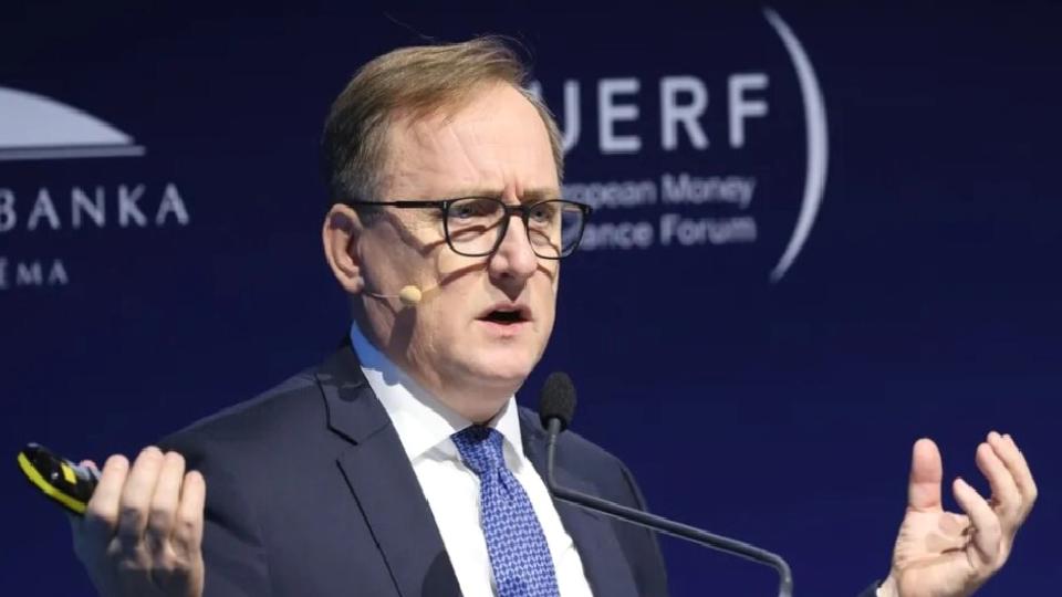 AMB/Kazaks: Şu anda faizi düşürmek için bir neden yok