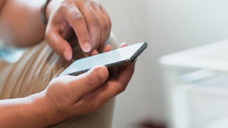 Araştırma: Tuvaletteyken akıllı telefonla vakit geçirmek hemoroid riskini artırıyor