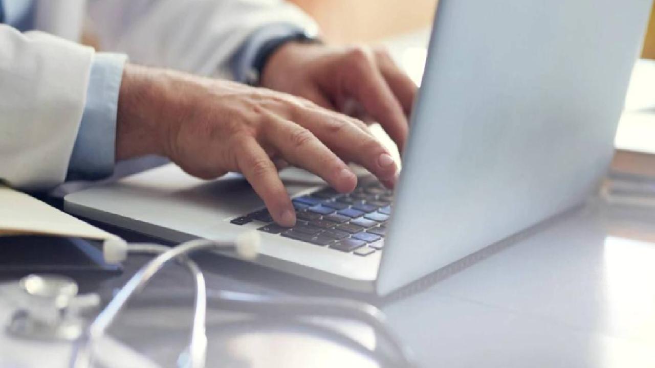 Bıçak parası vermeyeni taburcu etmemiş, hastalardan  14 milyon liradan fazla para almış, veresiye defteri bile tutmuş: O doktorun 15 yıla kadar hapsi isteniyor!