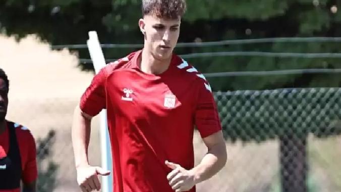 Trabzonspor’a Sivasspor’dan transfer! 17 yaşındaki golcü imzayı attı