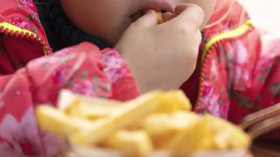 UNICEF’ten çarpıcı rapor: Obez çocuklar sayısı ilk kez zayıf çocukları aştı, 10 çocuktan 1’i obez