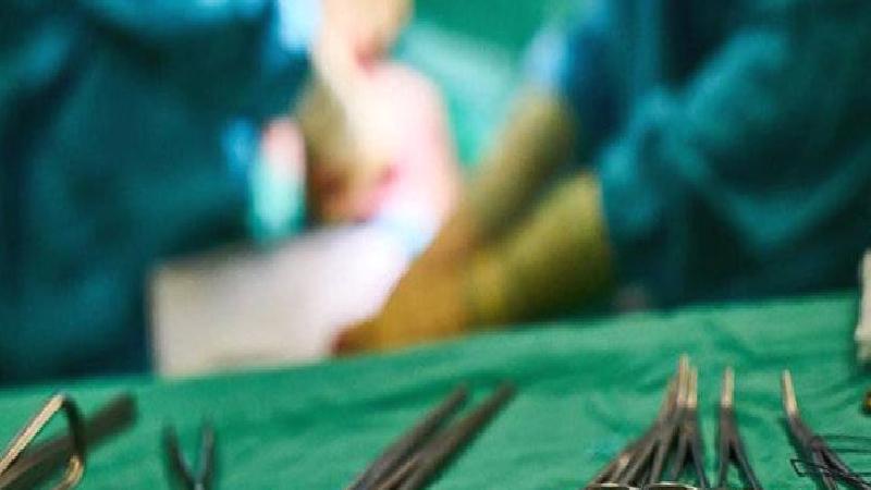 Bademcik ameliyatından sonra beyin hasarı oluştu; doktor 79 milyon TL tazminata mahkûm edildi!