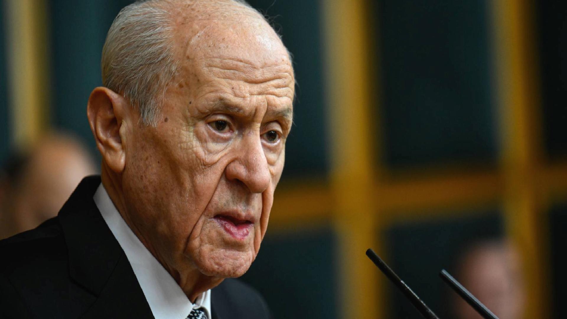 Murat Yetkin: MHP’nin Alevi ölümlerindeki rolü sorgulanmalı ama Bahçeli’nin “Cemevleri ibadethane sayılmalı” önerisi doğru