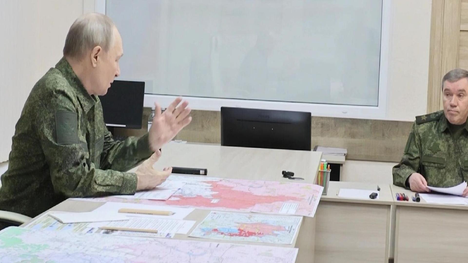 Putin, özel askeri harekat bölgesinde: Komutanlarla toplantı yaptı