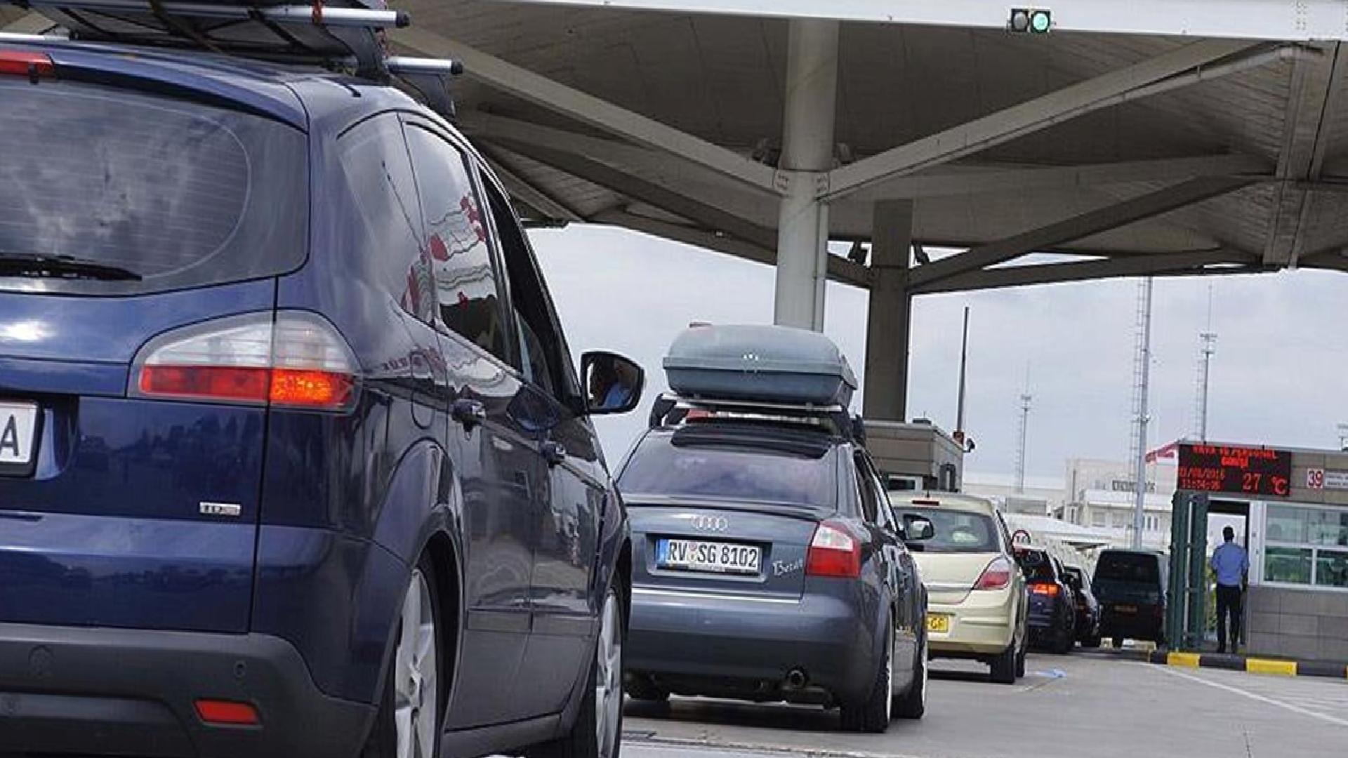 Resmi Gazete’de yayımlandı: Yabancı plakalı araçlara kesilen ceza ödenmeden yurt dışı çıkışı yapılamayacak