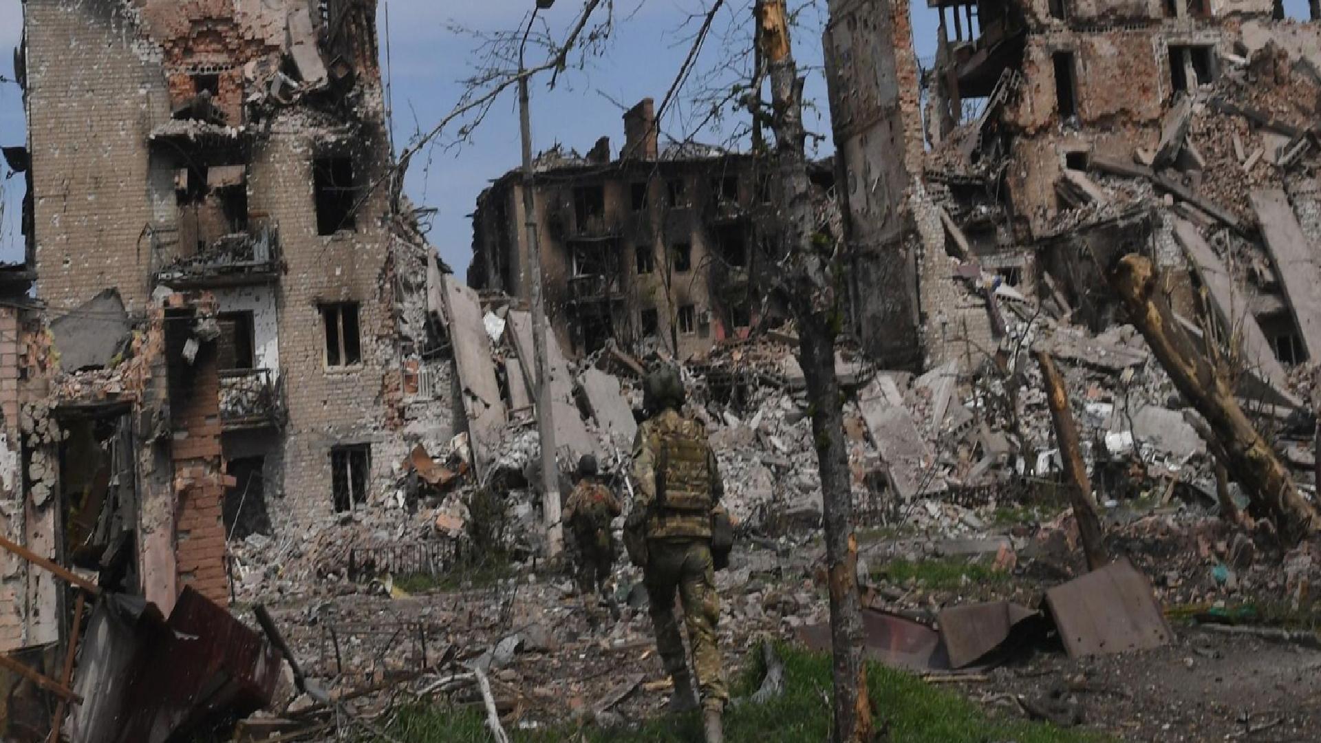 Rus uzman Koşkin: Gazeteciler kuşatılan bölgelere giderse, Kiev’in savaşı kaybettiği hemen anlaşılır