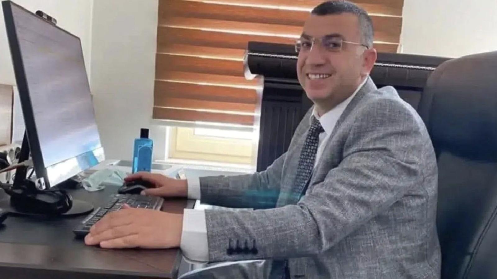 Görevden alınan İlçe Milli Eğitim Müdürü evinde ölü bulundu; yaşamına son verdiği iddia edildi