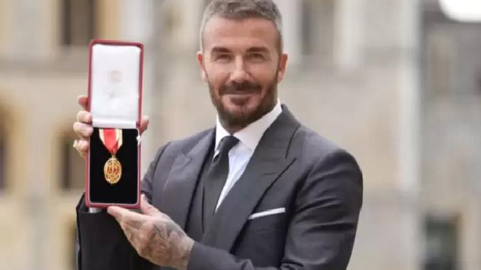 Ona artık “Sir” David Beckham diyeceksiniz