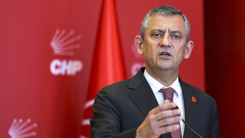 Özgür Özel, İmralı kararının perde arkasını anlattı: Bu ziyaret bir kavşak değil, tümsek; çözüm için yolda yürümeye devam ediyoruz