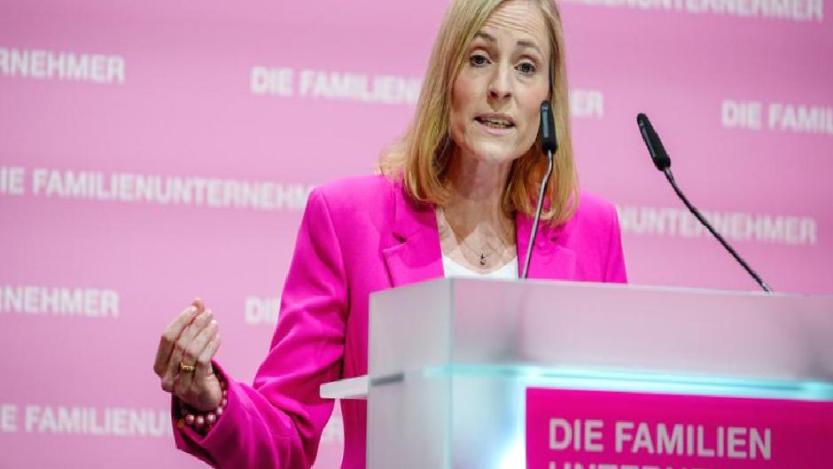 Almanya’da AfD açılımı: Aile Şirketleri geri adım attı