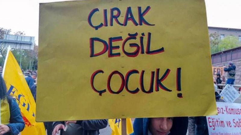 MESEM’li öğrencilerinin ölmesini protesto eden öğretmenlere ters kelepçeyle gözaltı: Yusuf Tekin, senin görevin sermayeyi korumak değil!