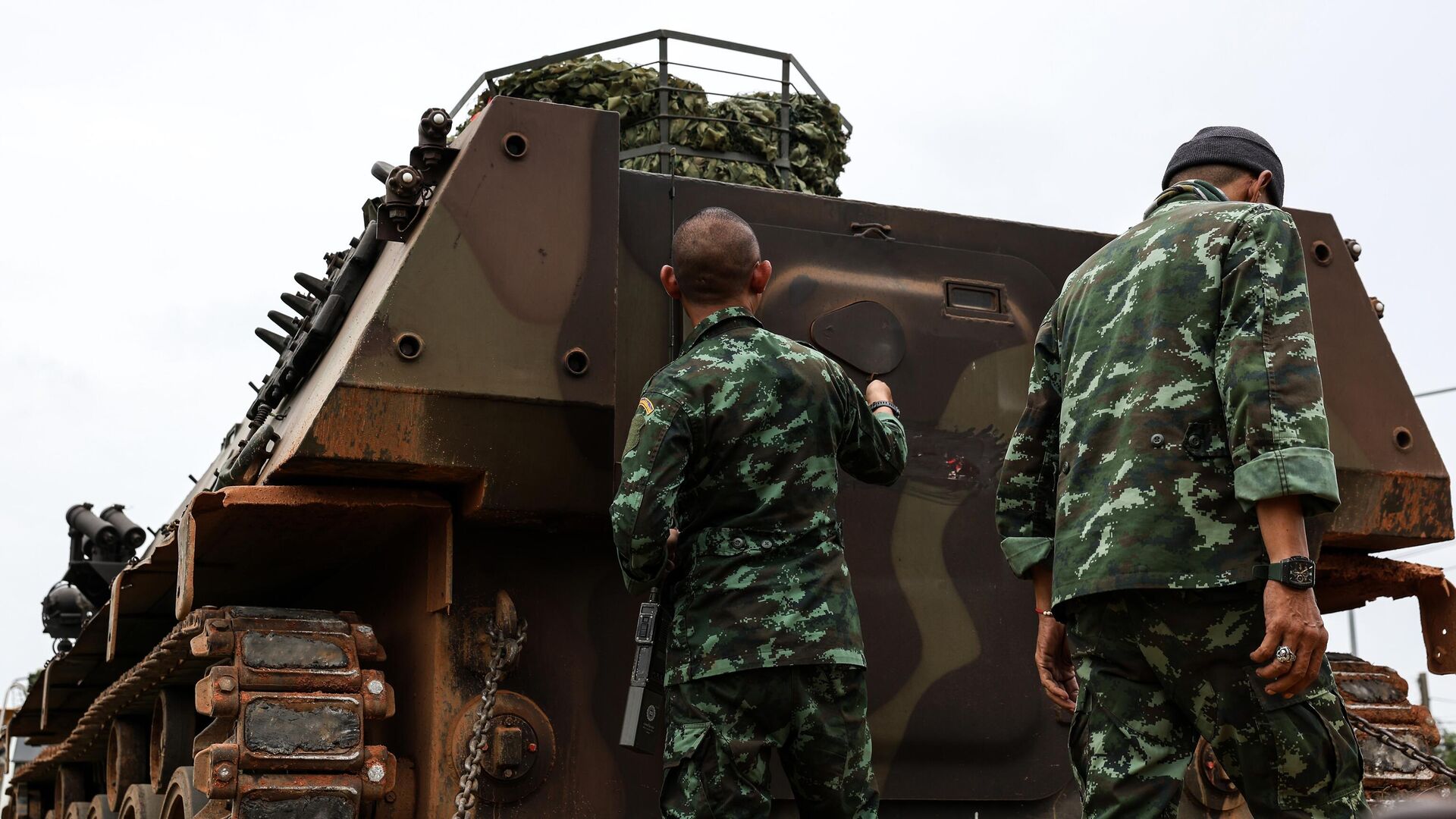 Tayland, 155 gün sonra 18 Kamboçyalı askeri iade etti