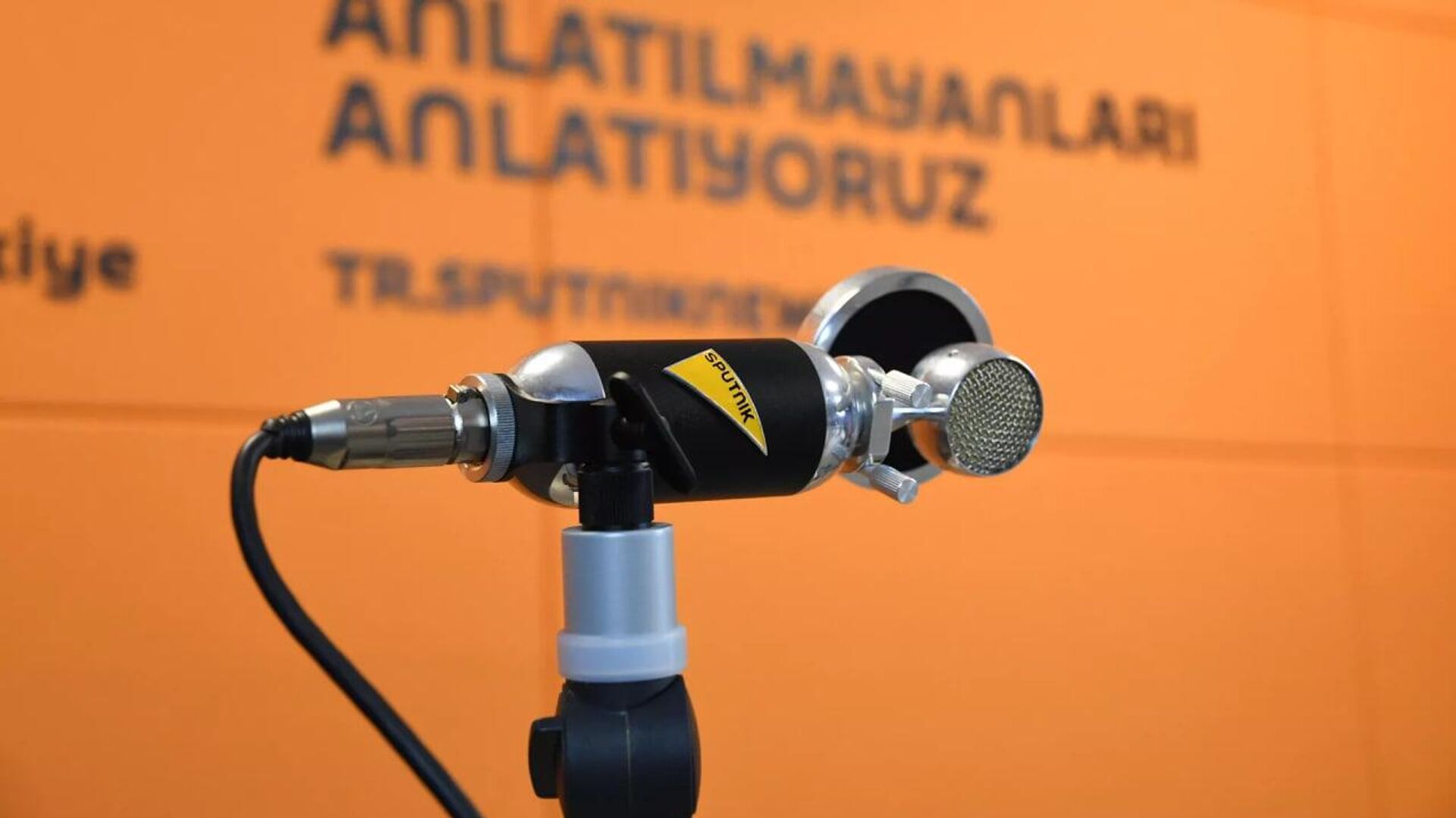 Telegram’ın çeviri sistemi, Sputnik’in haberlerini çarpıtıyor