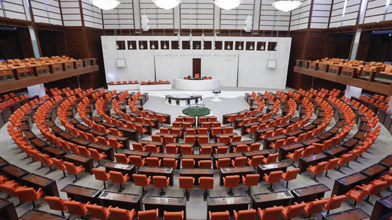 Araştırma: Yurttaşların yüzde 95’i vekile çift maaşa “hayır” dedi!