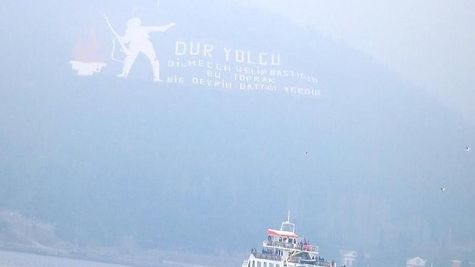 Çanakkale Boğazı sis altında: Boğaz çift yönlü olarak ulaşıma kapatıldı