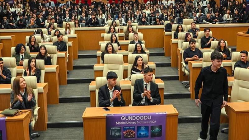 Çocuklar, Birleşmiş Milletler’i yönetirse: “G-MUN 2026” Adana’da düzenlendi