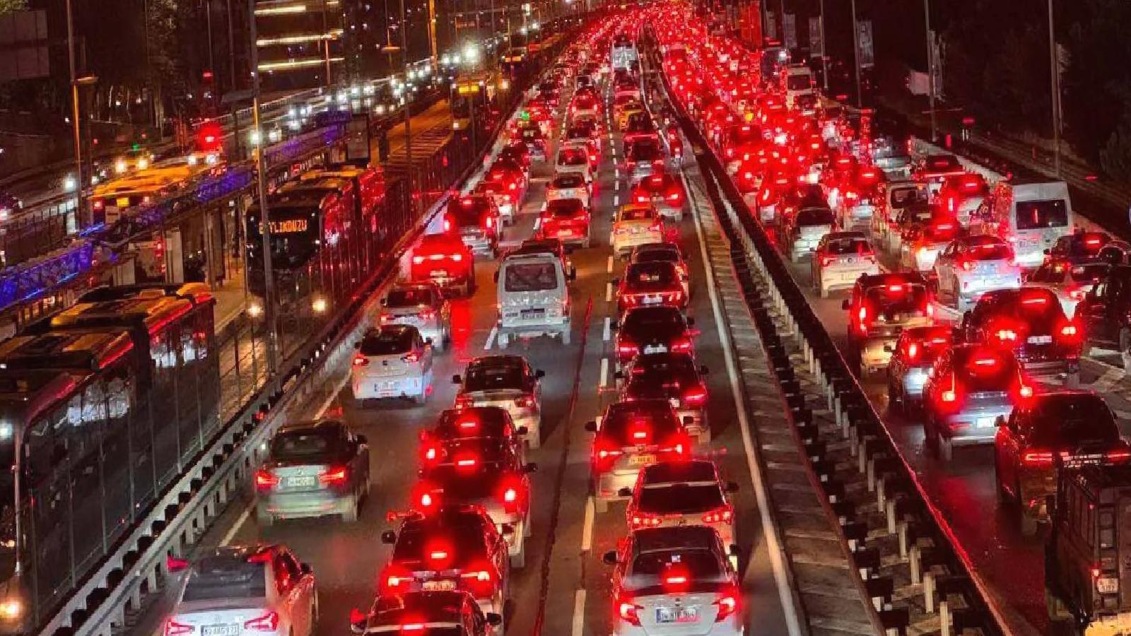 İBB’den 6 maddede trafiğe karşı stratejik eylem planı