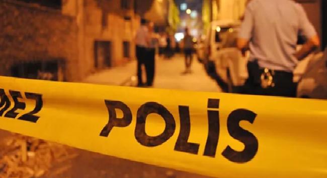 Konya’da bir erkek annesi ve kız kardeşini öldürdü, hayatına son verdi