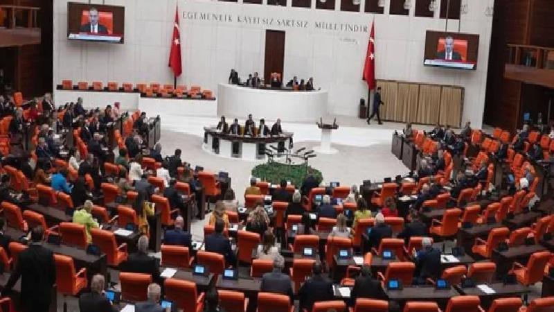 Meclis’te DEM Parti ve İYİ Parti arasında gerginlik yaşandı, TBMM Başkanvekili Buldan araya girdi