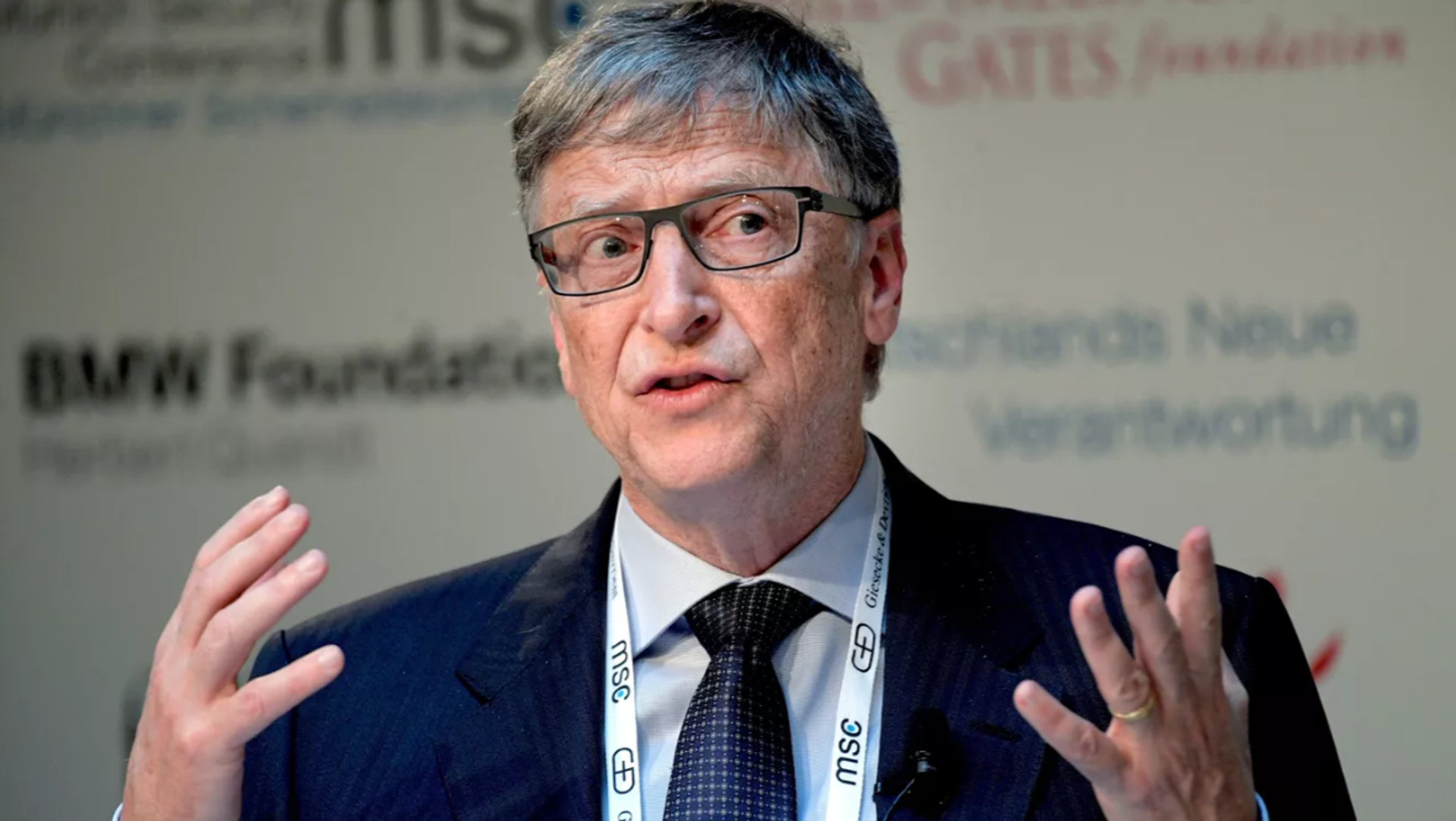Dmitriyev: Gates, Kovid-19 pandemisinden önce aşı pazarını tekelleştirmeye çalıştı