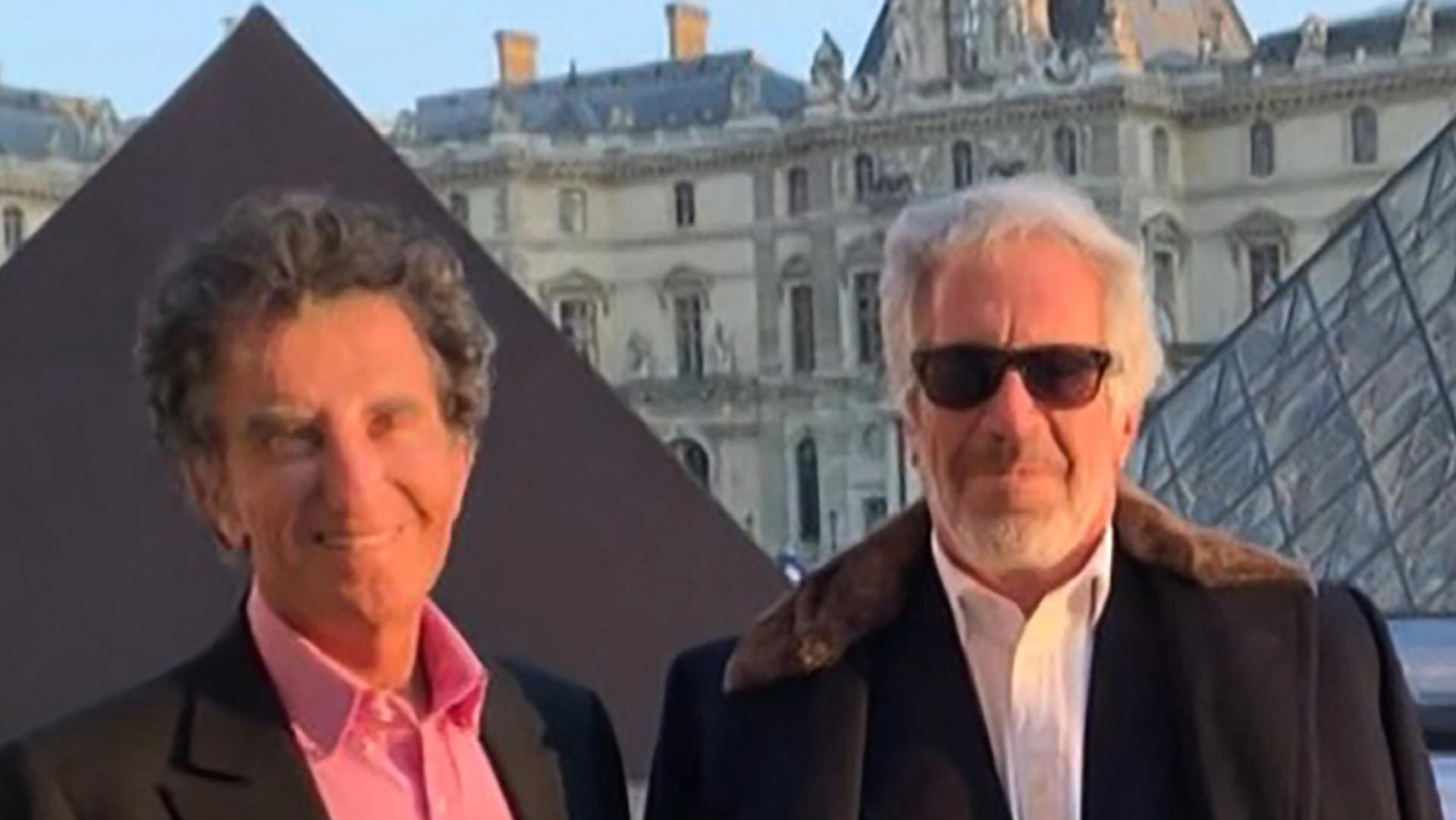 Epstein belgelerinde adı geçen eski Fransız bakan Jack Lang, şu anki görevinden istifa etti