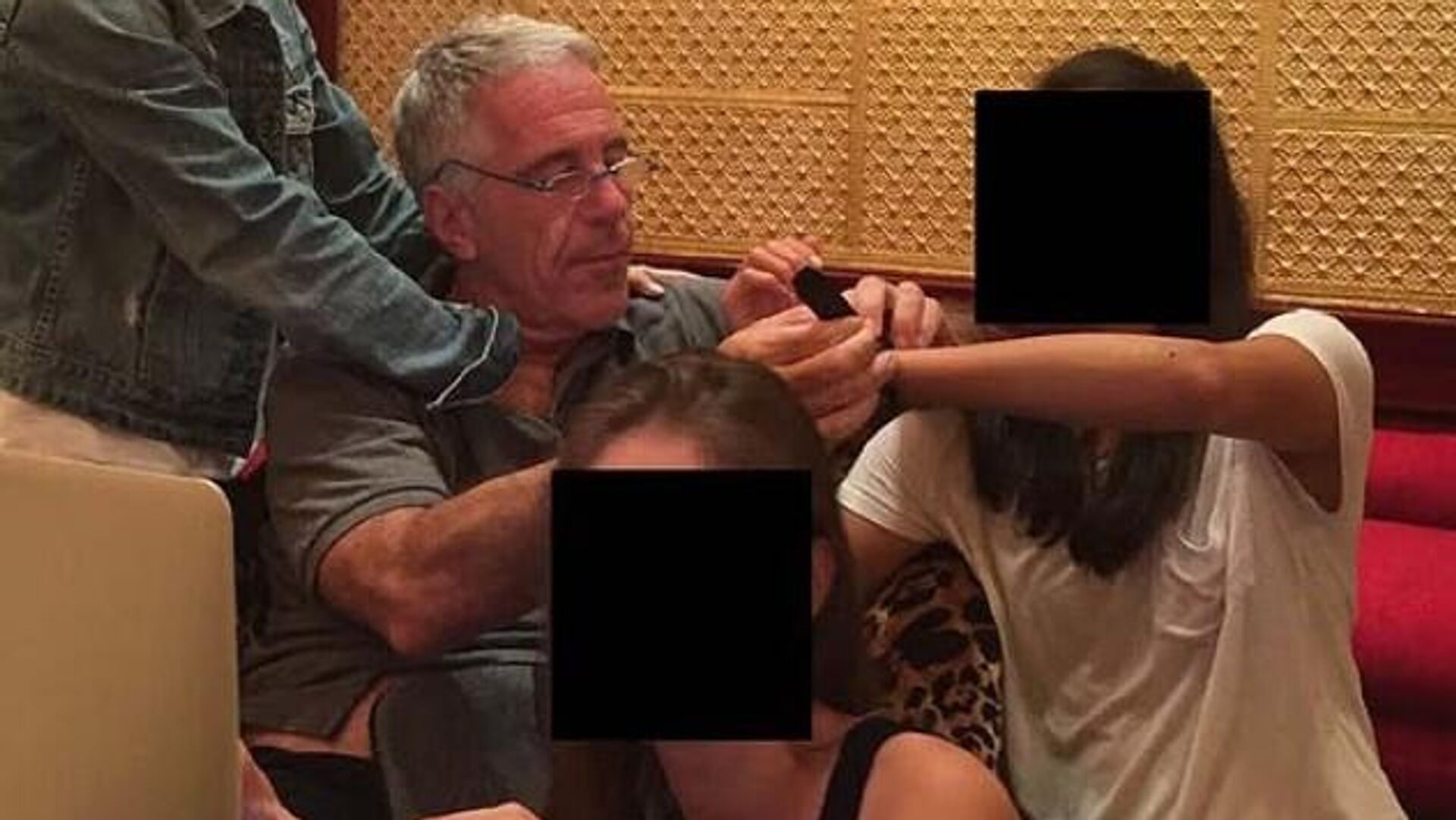 Epstein soruşturması: 305 yüksek profilli isim açıklandı