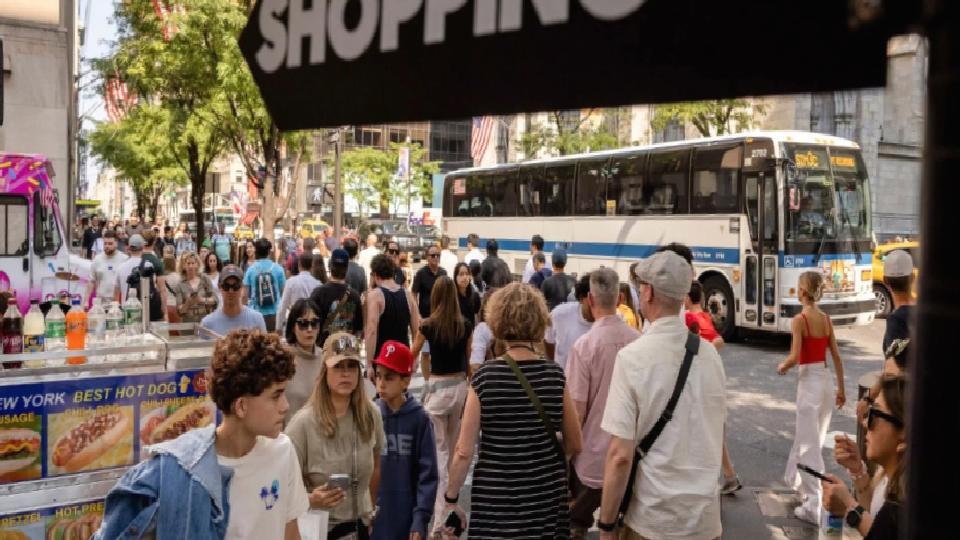 ABD’de tüketici güveni beklentilerin altında kaldı