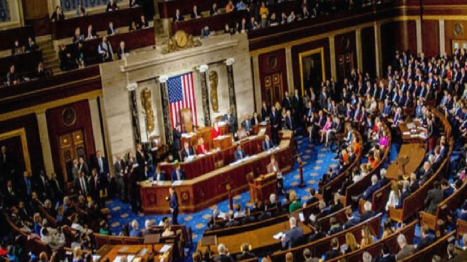 ABD’li Senatör Sanders, ABD’nin İran’a saldırılarının maliyetini eleştirdi