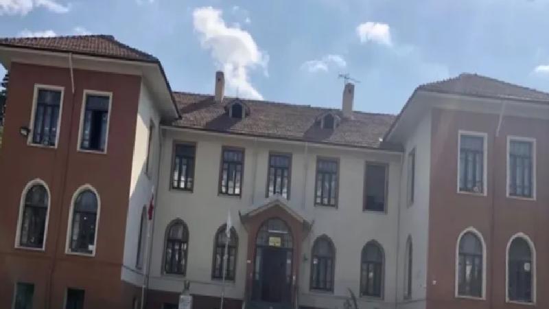 Ankara’da 99 yıllık tarihi okul boşaltıldı: İlçe Milli Eğitim Müdürlüğü taşınmaya başladı