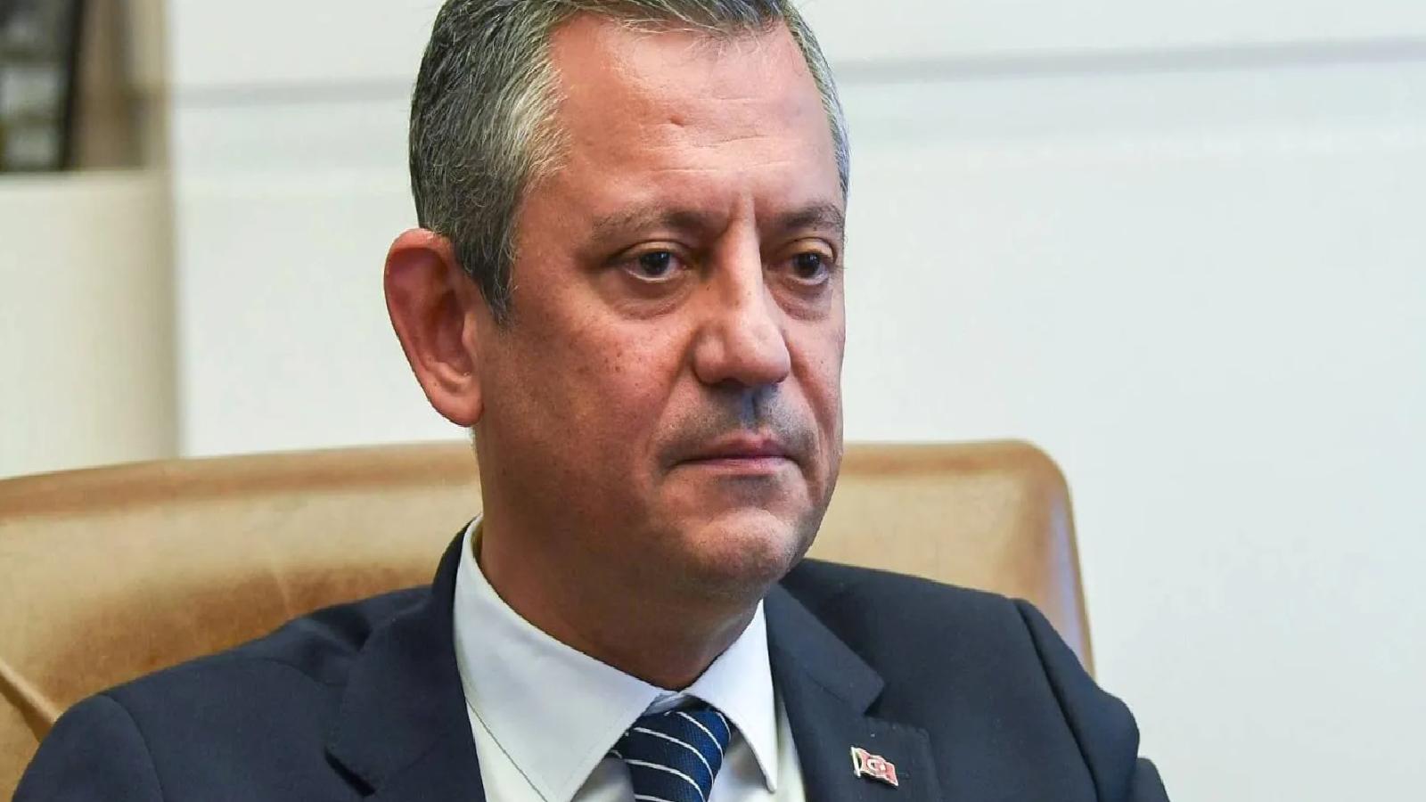 CHP lideri Özel: Türkiye tarihi bir dönemin içinde, ya otokrasi ya demokrasi tercih edilecek; CHP’yi kapatmak isteyen varsa denemesi bedava!