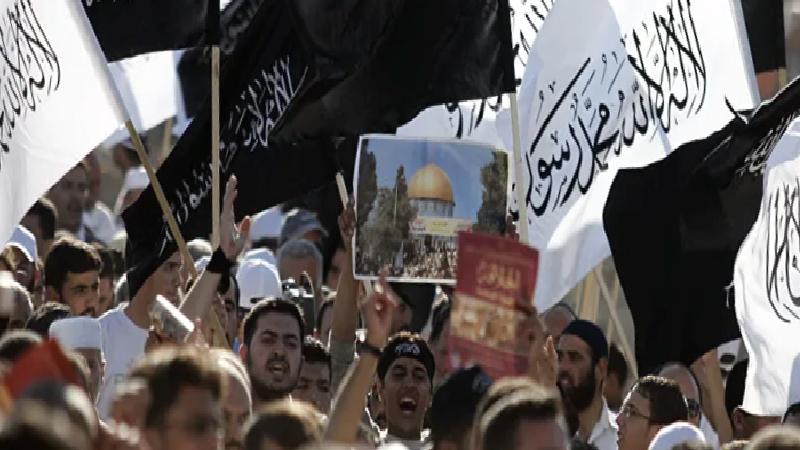 Hizb-ut Tahrir, Devrim Yasaları’nın yıldönümünde 50 bölgede hilafet toplantısı düzenledi