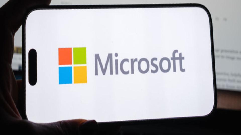 Microsoft 2008’den beri en kötü çeyreğe hazırlanıyor