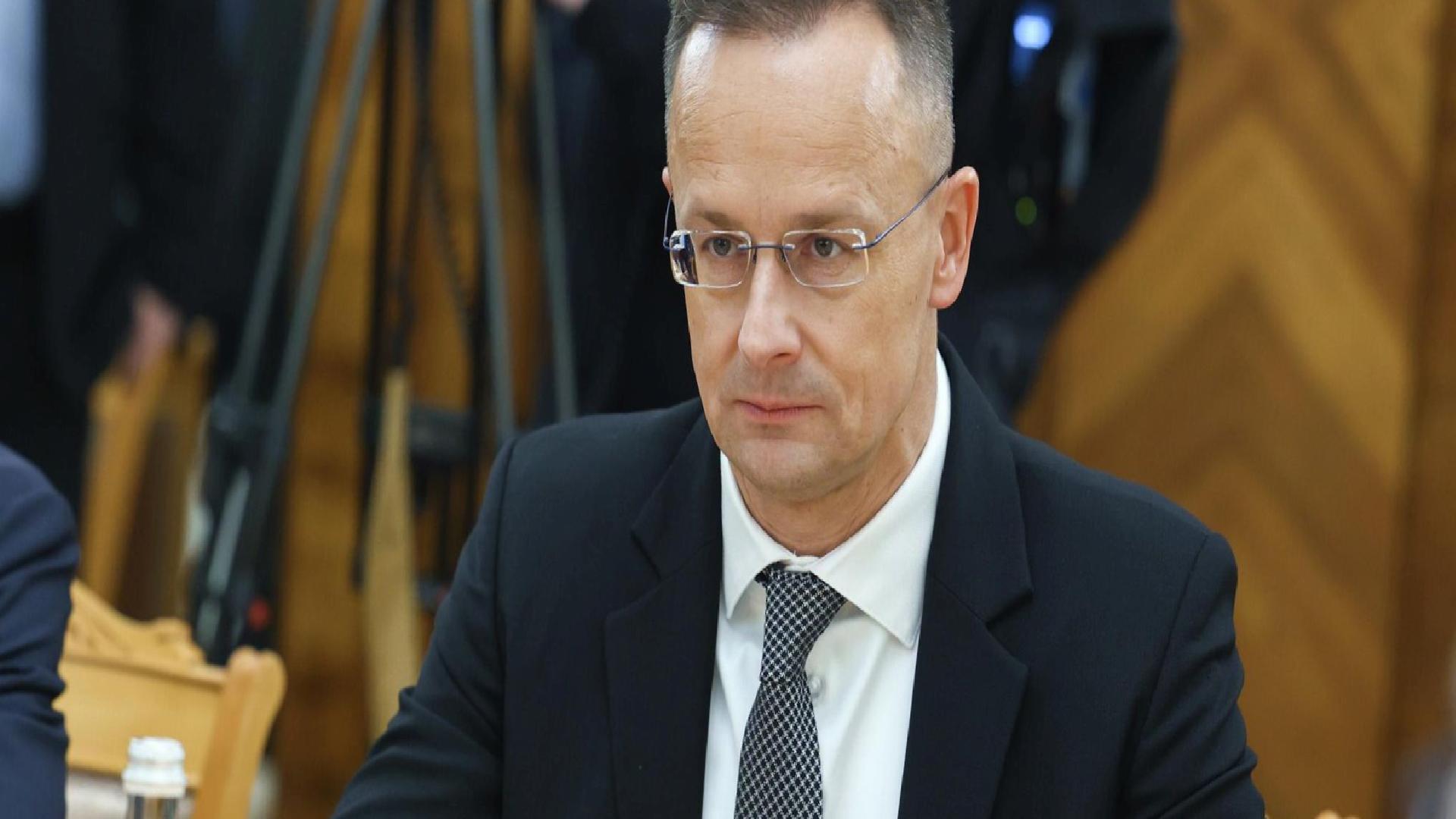 Szijjarto: Ukrayna’nın Macaristan üzerinden para transferine açıklama bekliyoruz