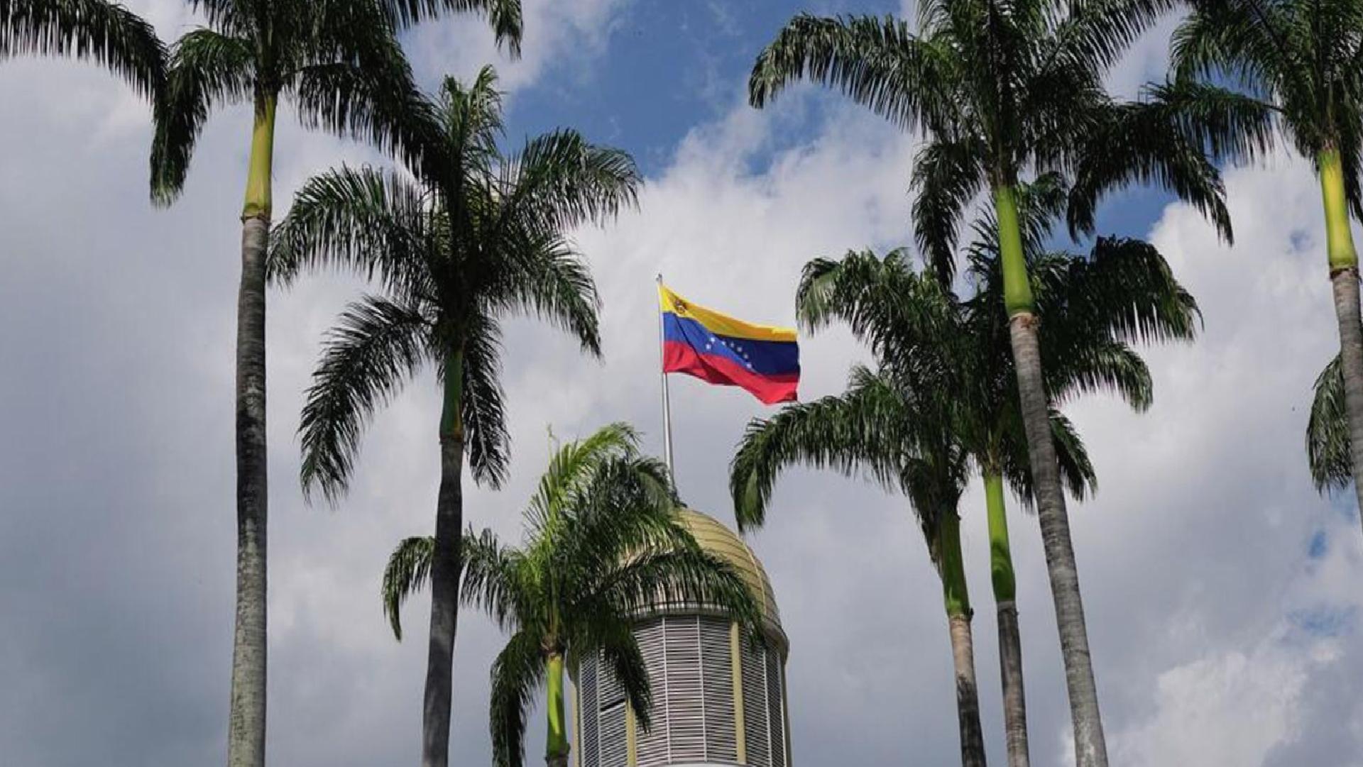 Trump’tan Venezuela’ya: 51. eyalet olmak isteyen var mı?