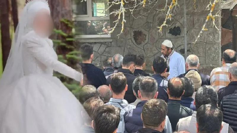 2 aylık bebeğini öldürdüğü iddia edilen anne tutuklandı