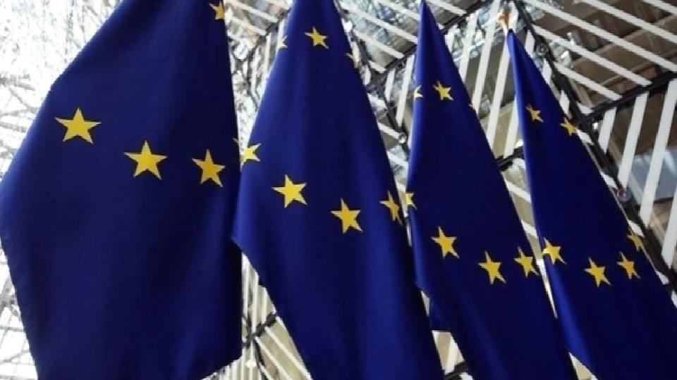 AB: Ukrayna’ya 90 milyar euro kredi verilmesi konusunda yarın olumlu karar bekliyoruz