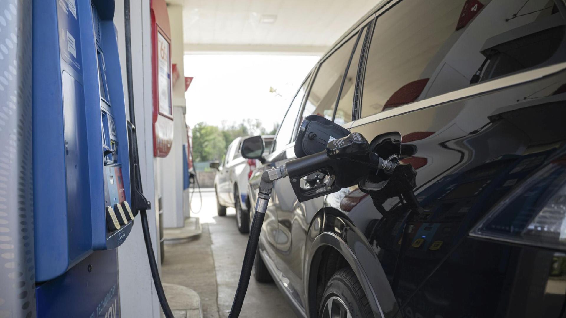 AB ülkeleri Ortadoğu krizi nedeniyle akaryakıt fiyatlarına müdahale ediyor