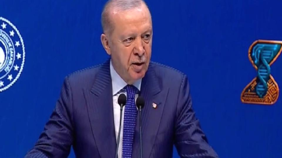 Erdoğan: İşgücü piyasalarımız yeni baskılara maruz kalıyor