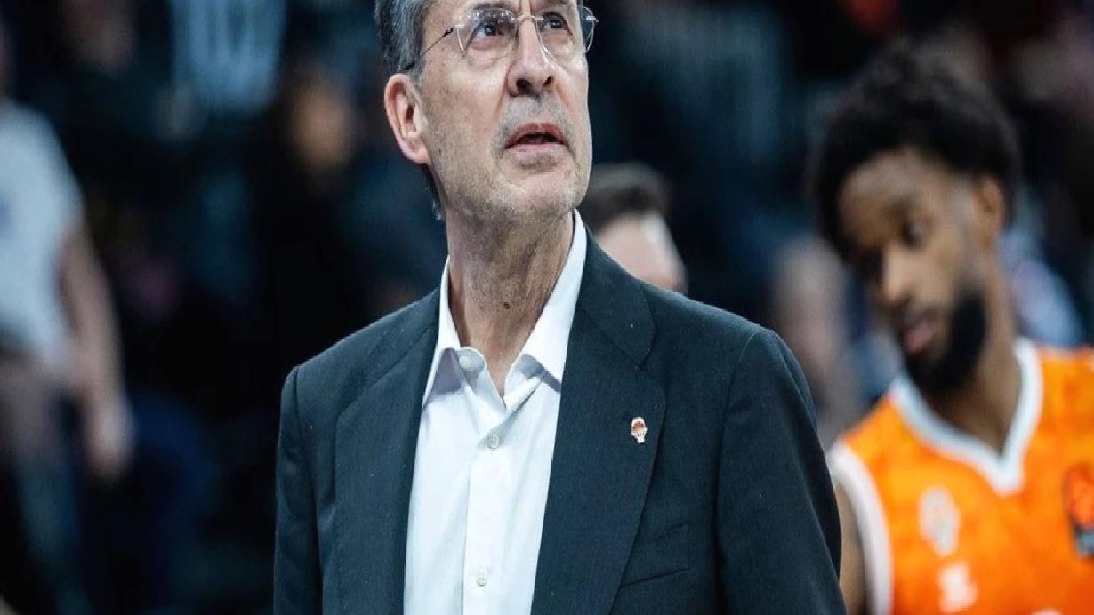 EuroLeague’de yılın başantrenörü Pedro Martinez oldu