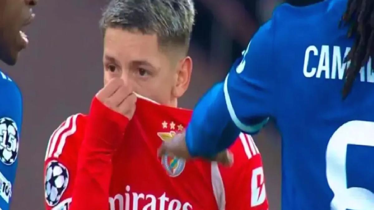 Futbolda yeni dönem! Ağzını kapatana kırmızı kart verilecek