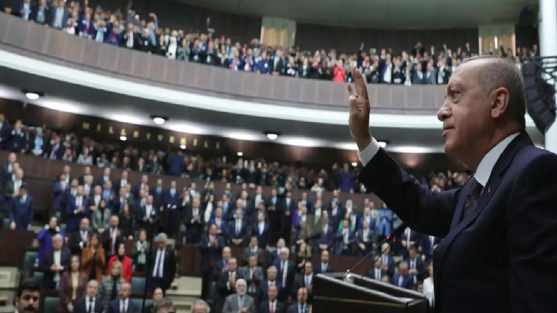 İddia: Erdoğan, ikisi CHP’li dört  belediye başkanına rozet takacak