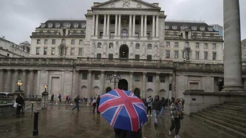 İngiltere’de işsizlik yüzde 4,9’a geriledi