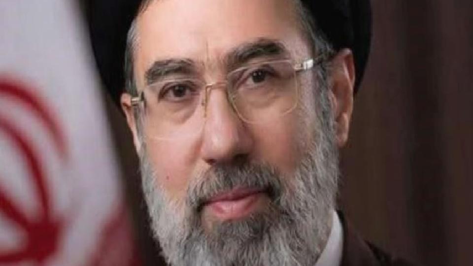 İran lideri Hamaney’den Hürmüz çıkışı