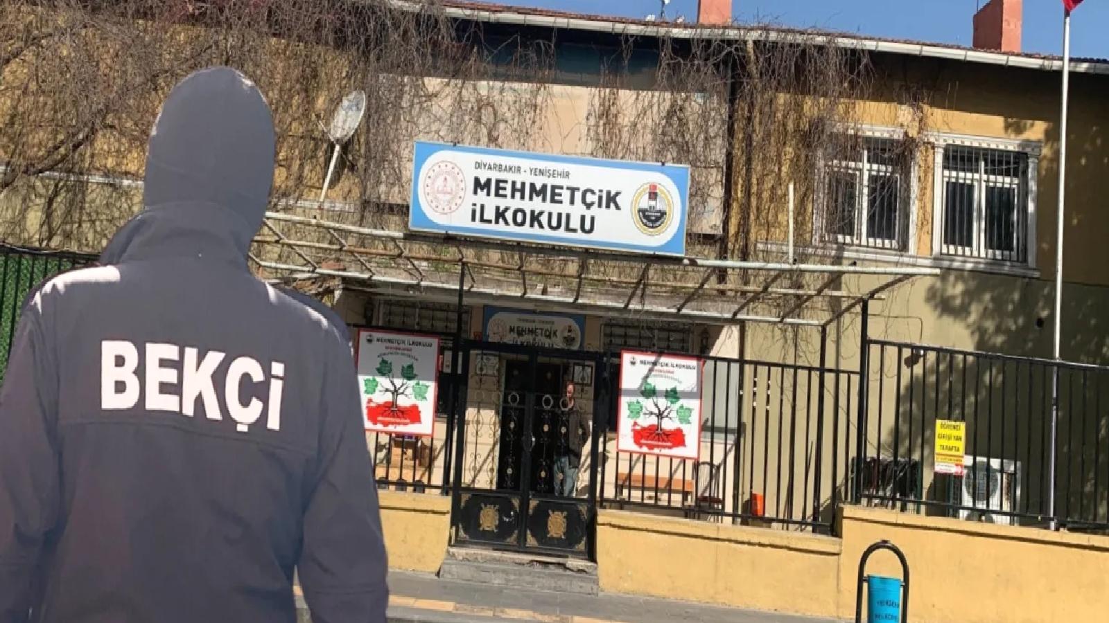 Kahramanmaraş ve Şanlıurfa’daki saldırıların ardından Diyarbakır’da okullar boş kaldı