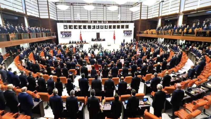 Meclis’e “yoklama talebi” ayarı: Gereken milletvekili sayısı artırılıyor!